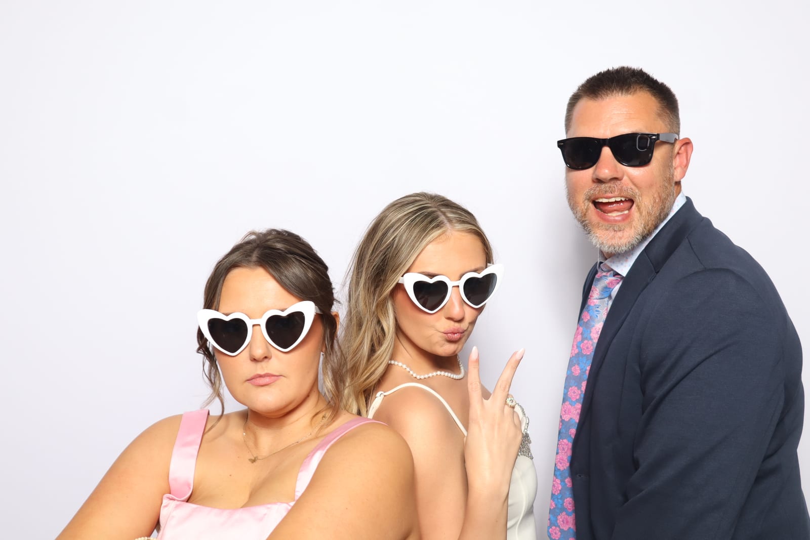 Classic Booth — DIVVIA photo booth capture