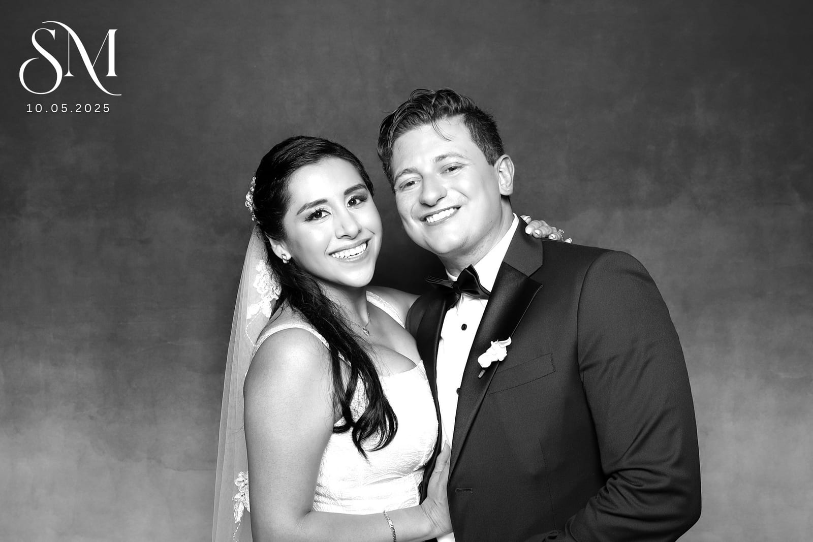 Glam Booth — DIVVIA photo booth capture