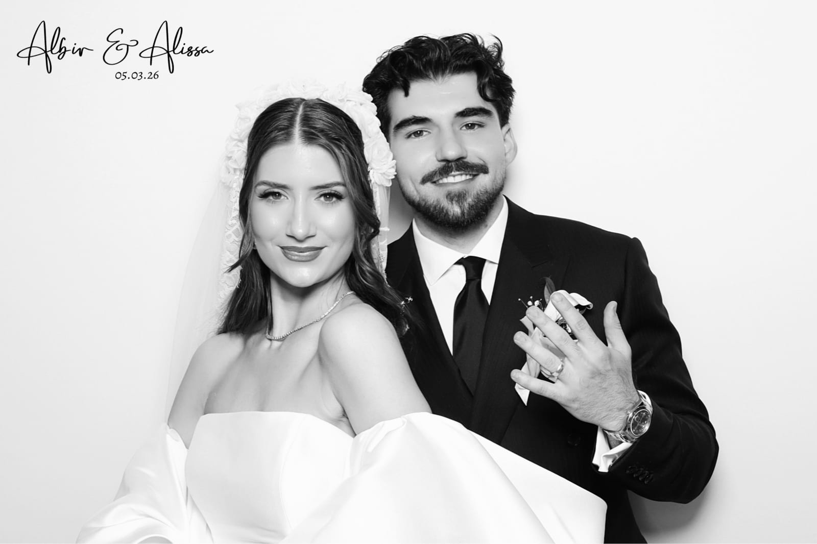 Glam Booth — DIVVIA photo booth capture