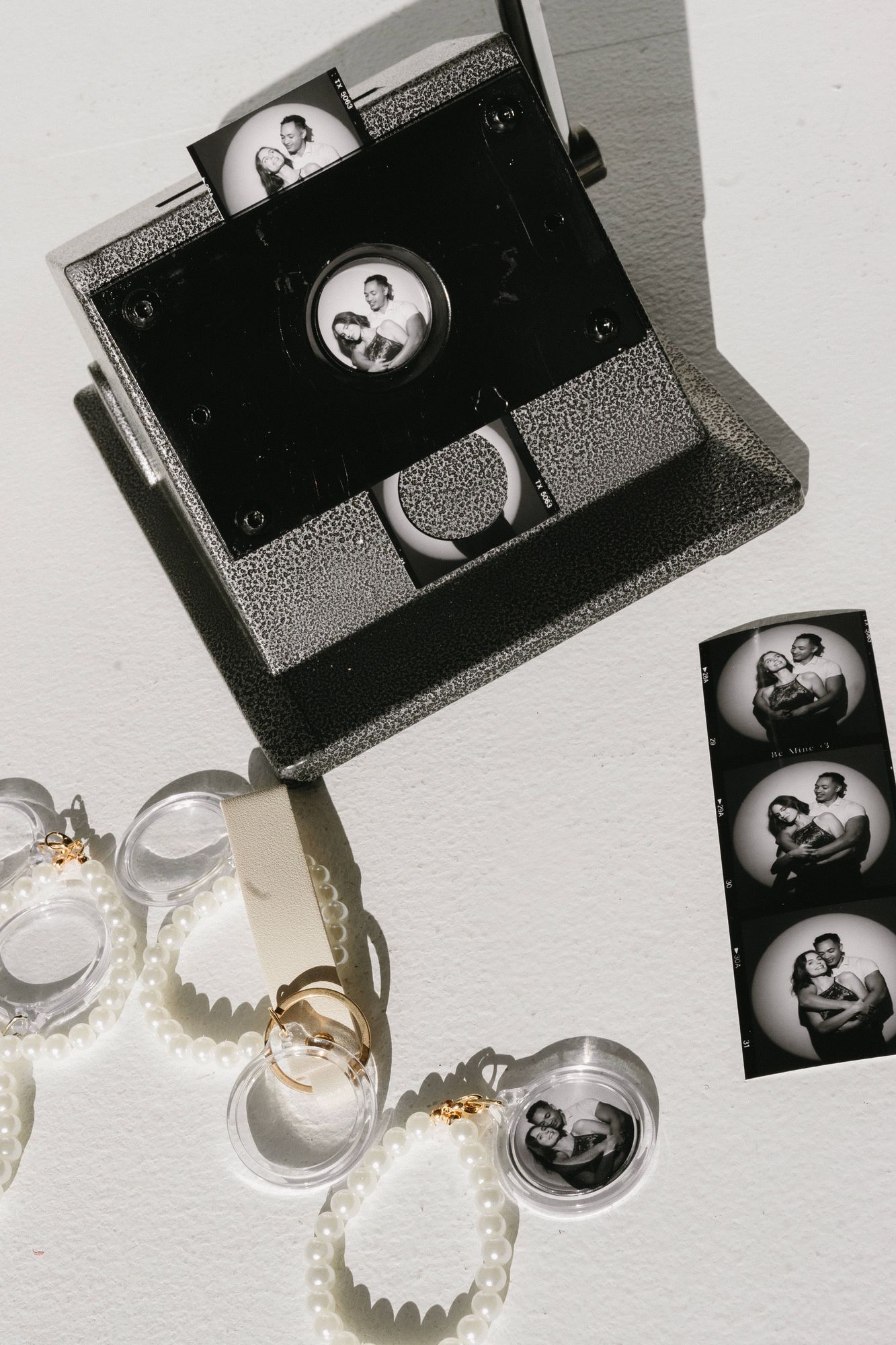 Keychain Booth — DIVVIA photo booth capture
