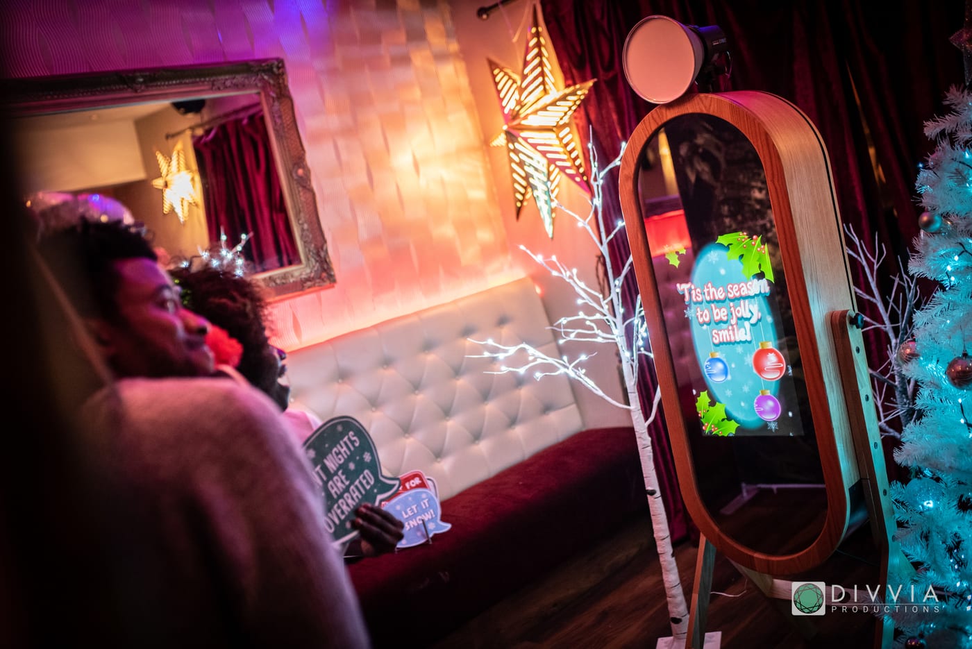 Retro Mirror Photo Booth features — DIVVIA Photo Booths